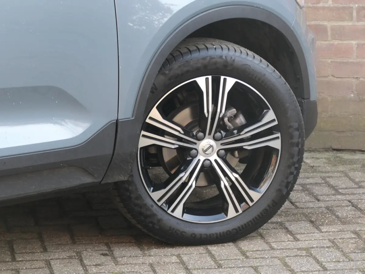 1.5 T3 AUT Momentum Pro 12MND garantie / Pilot assist / DAB+ / C