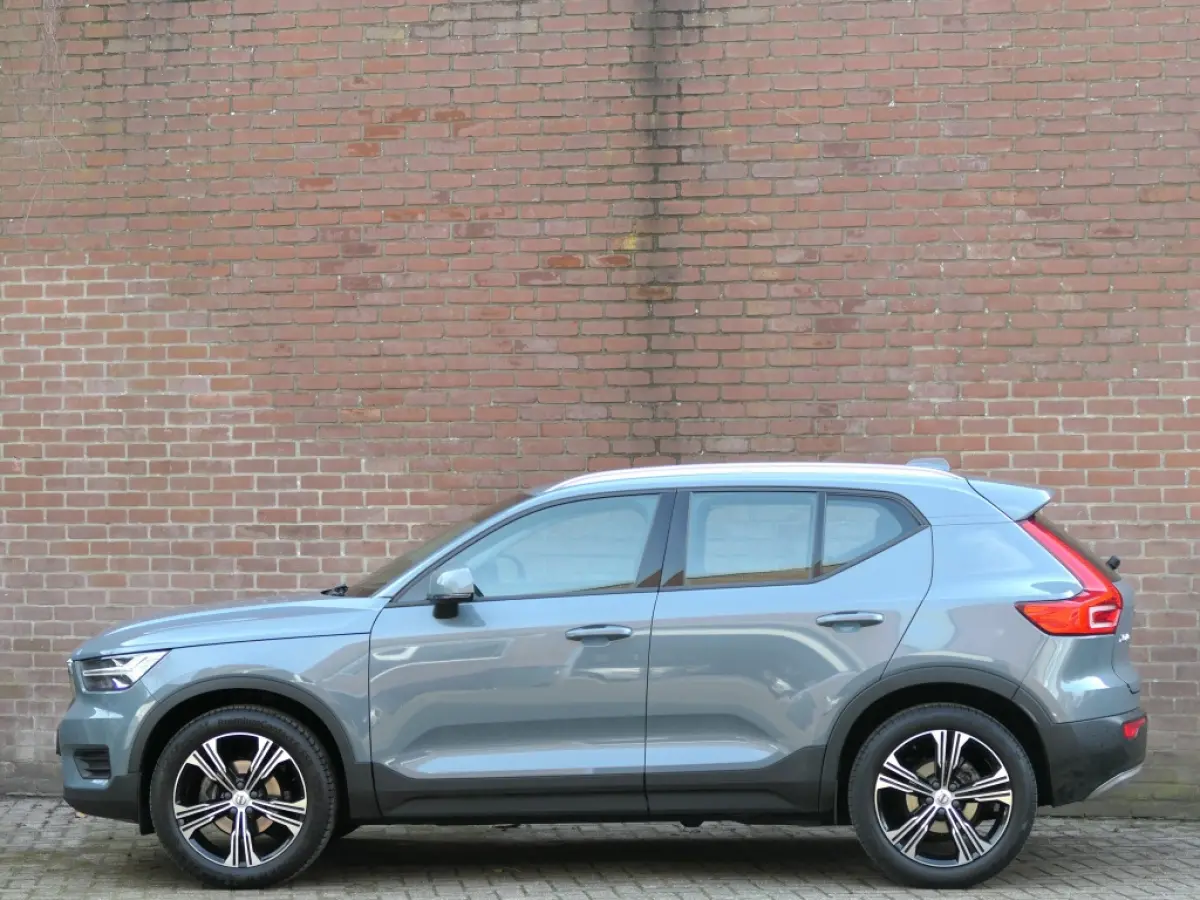 1.5 T3 AUT Momentum Pro 12MND garantie / Pilot assist / DAB+ / C