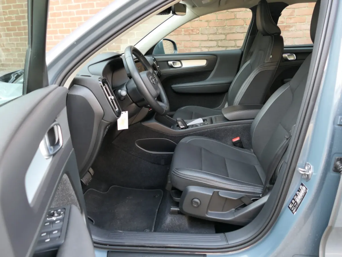 1.5 T3 AUT Momentum Pro 12MND garantie / Pilot assist / DAB+ / C