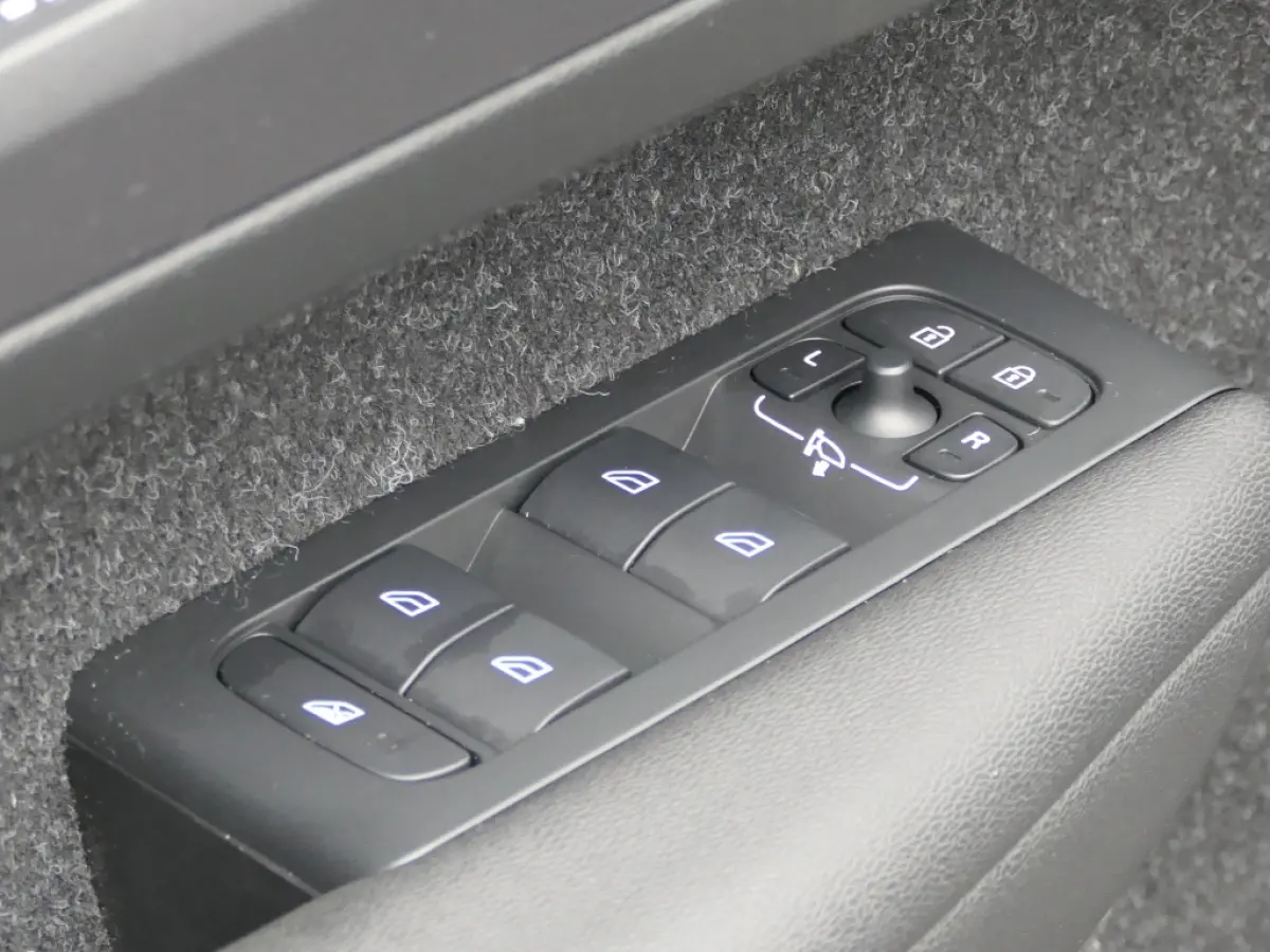 T3 AUT R-Design 12 MND garantie Camera / Apple carplay & And