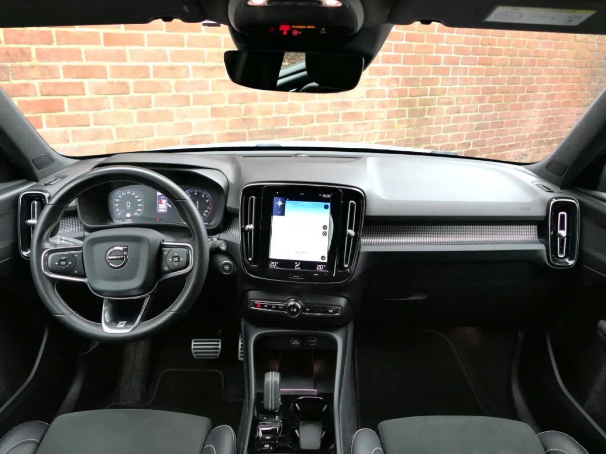 T3 AUT R-Design 12 MND garantie Camera / Apple carplay & And