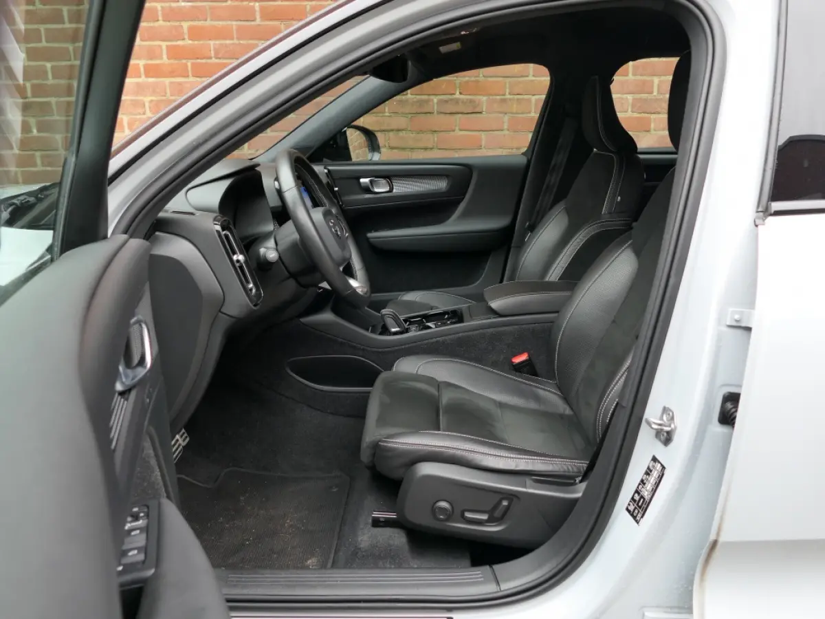 T3 AUT R-Design 12 MND garantie Camera / Apple carplay & And