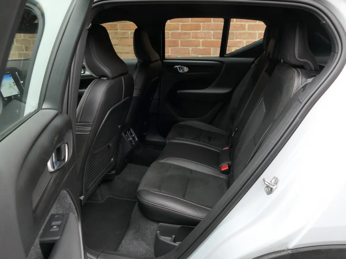 T3 AUT R-Design 12 MND garantie Camera / Apple carplay & And