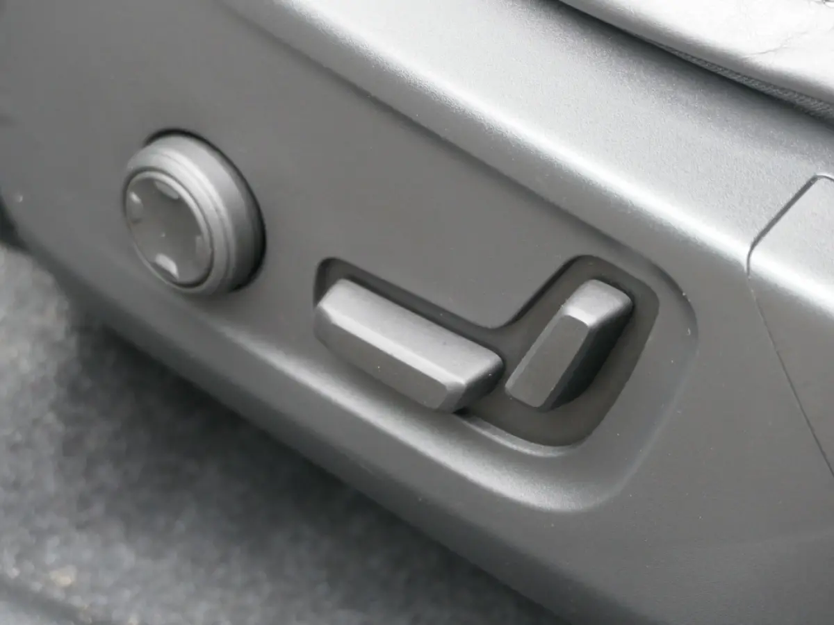 T3 AUT R-Design 12 MND garantie Camera / Apple carplay & And