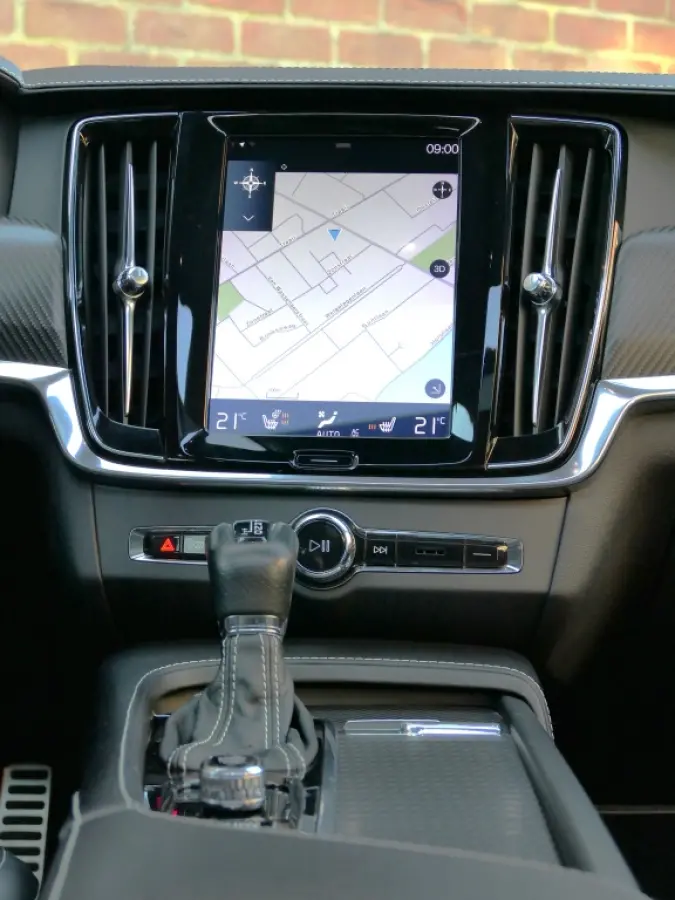 2.0 T4 R-Design 12 MND garantie / Panoramadak / DAB+ / stuur ver