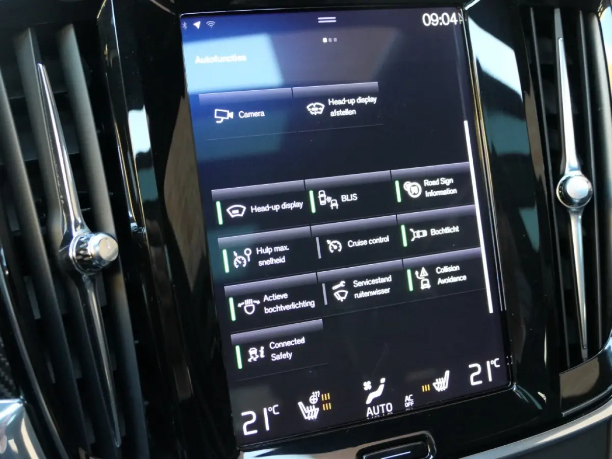 2.0 T4 R-Design 12 MND garantie / Panoramadak / DAB+ / stuur ver