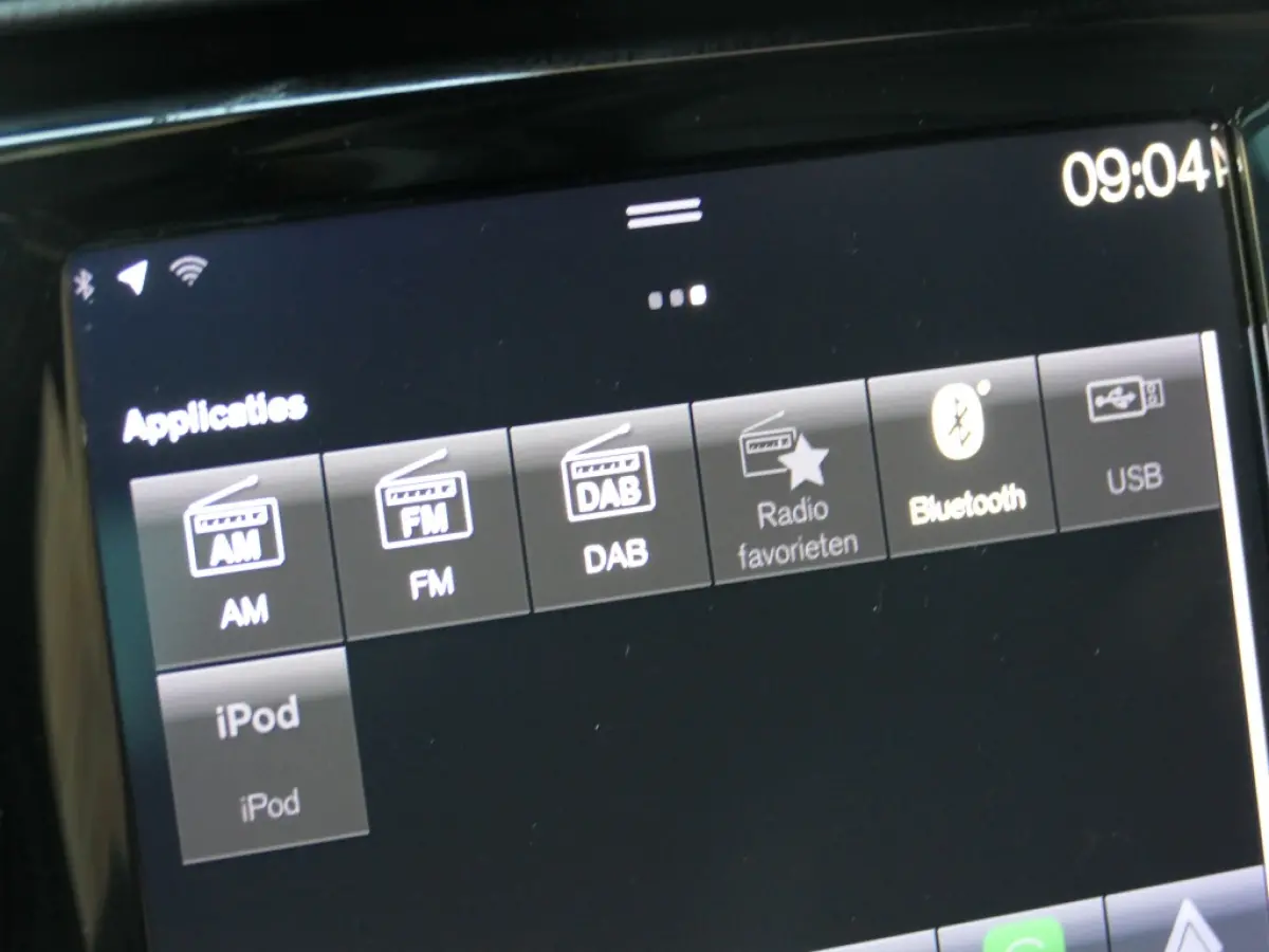 2.0 T4 R-Design 12 MND garantie / Panoramadak / DAB+ / stuur ver