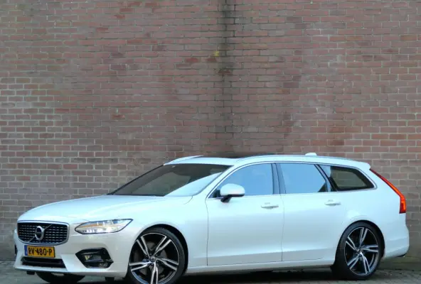 2.0 T4 R-Design 12 MND garantie / Panoramadak / DAB+ / stuur ver
