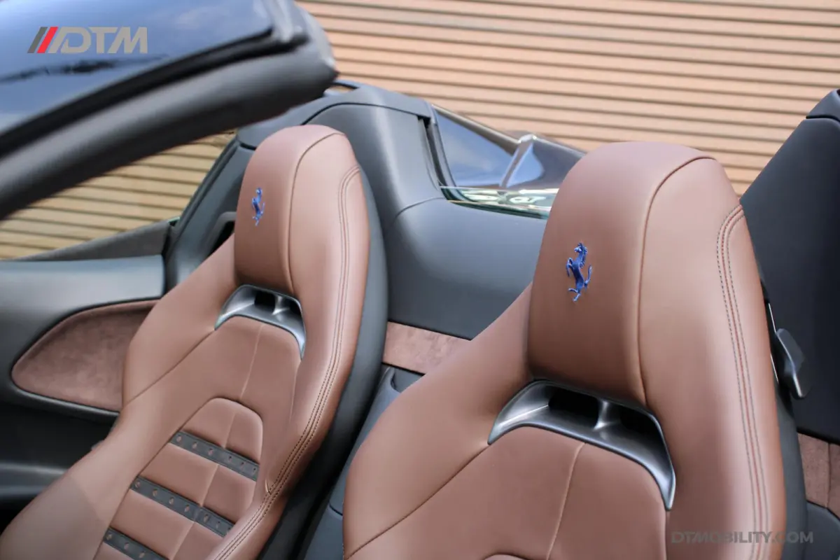4.0 V8 | Blu Pozzi | Daytona Seats Cioccolato |