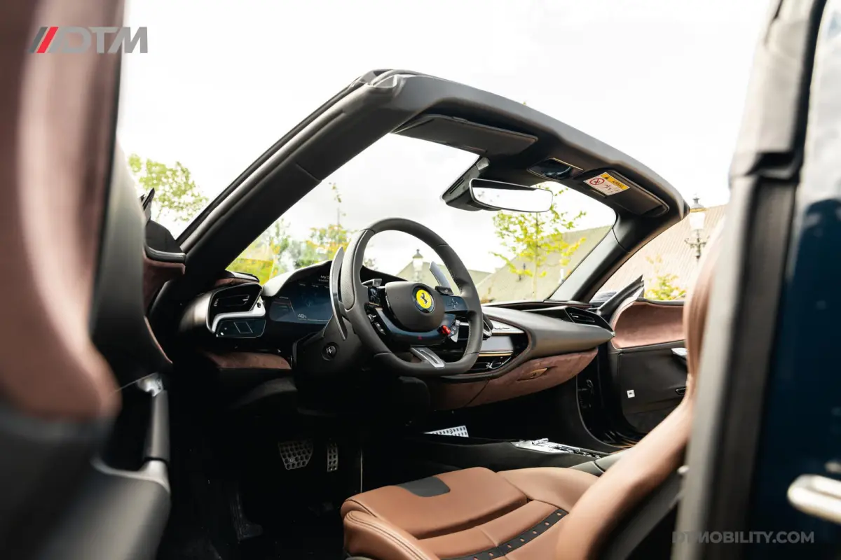 4.0 V8 | Blu Pozzi | Daytona Seats Cioccolato |