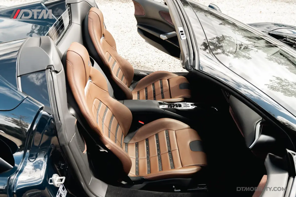4.0 V8 | Blu Pozzi | Daytona Seats Cioccolato |