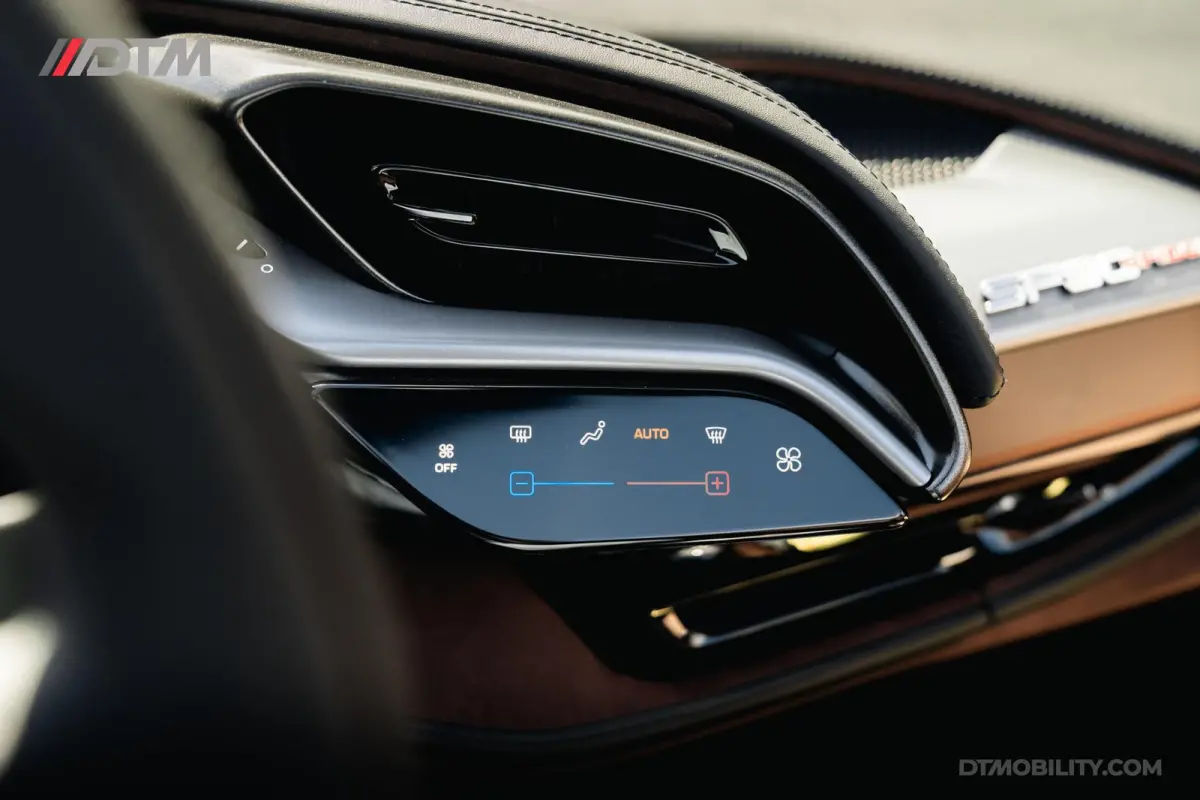 4.0 V8 | Blu Pozzi | Daytona Seats Cioccolato |