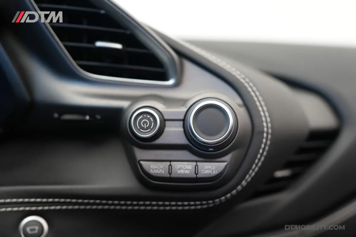 3.9 HELE | Daytona Racing Seats | Passenger Display | Nose Lift |