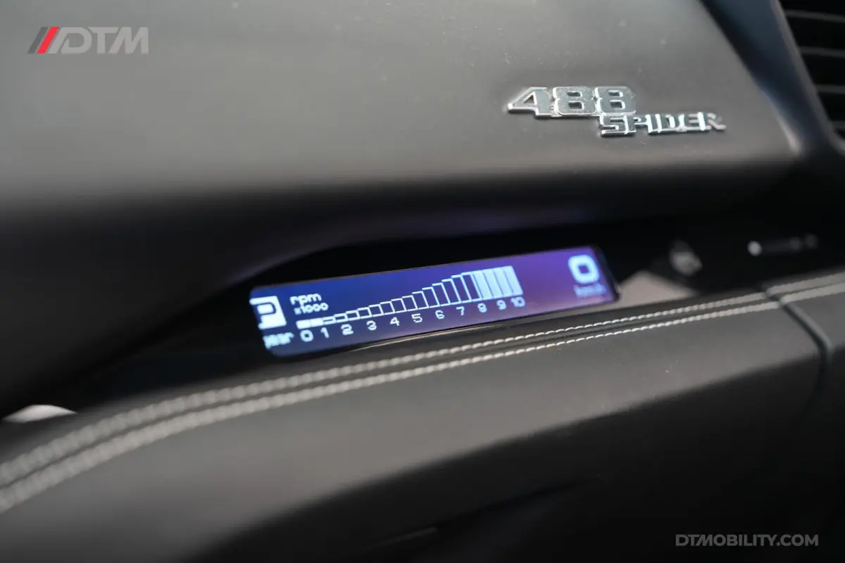 3.9 HELE | Daytona Racing Seats | Passenger Display | Nose Lift |