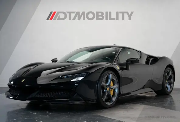 4.0 V8 | Assetto Fiorano | Daytona Racing seats |