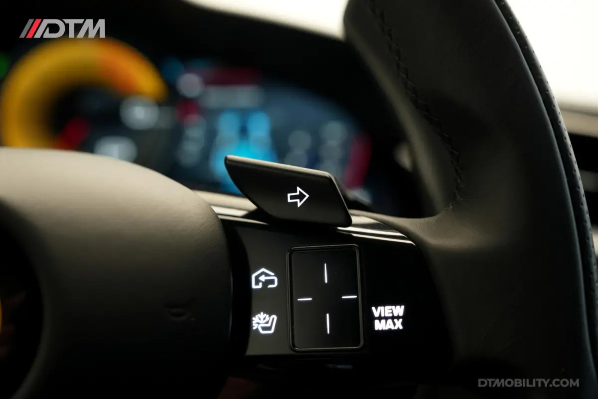 4.0 V8 | Assetto Fiorano | Daytona Racing seats |