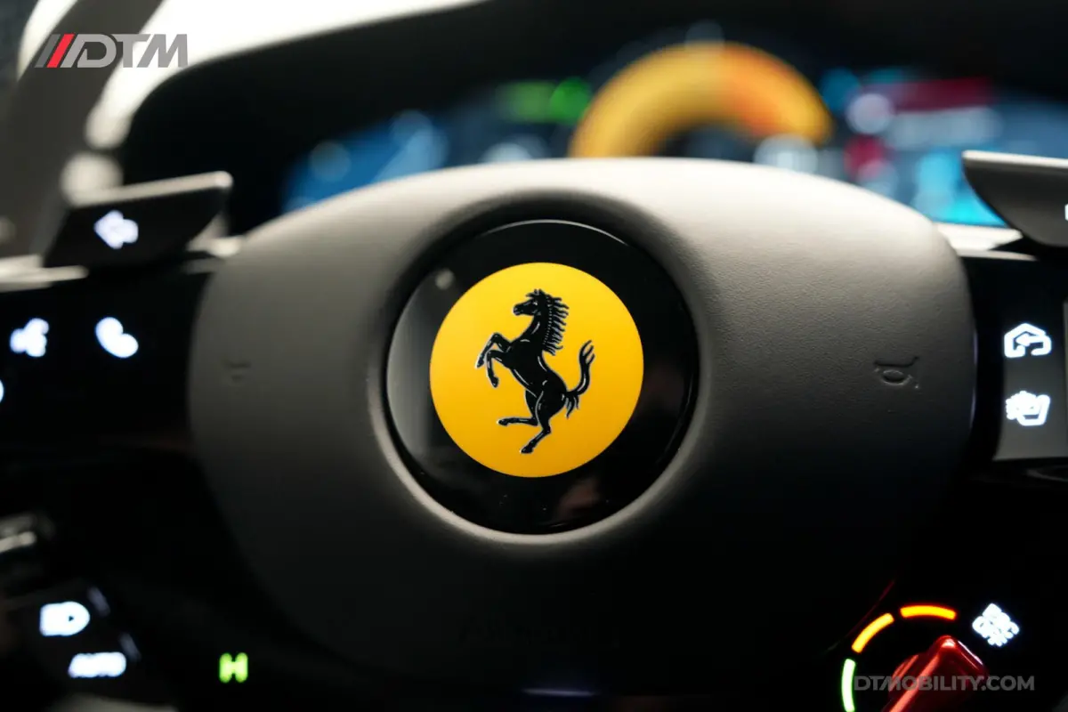 4.0 V8 | Assetto Fiorano | Daytona Racing seats |