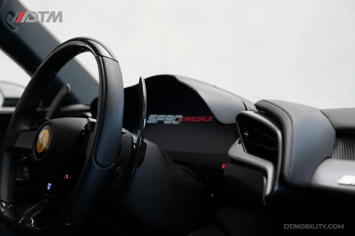 4.0 V8 | Assetto Fiorano | Daytona Racing seats |