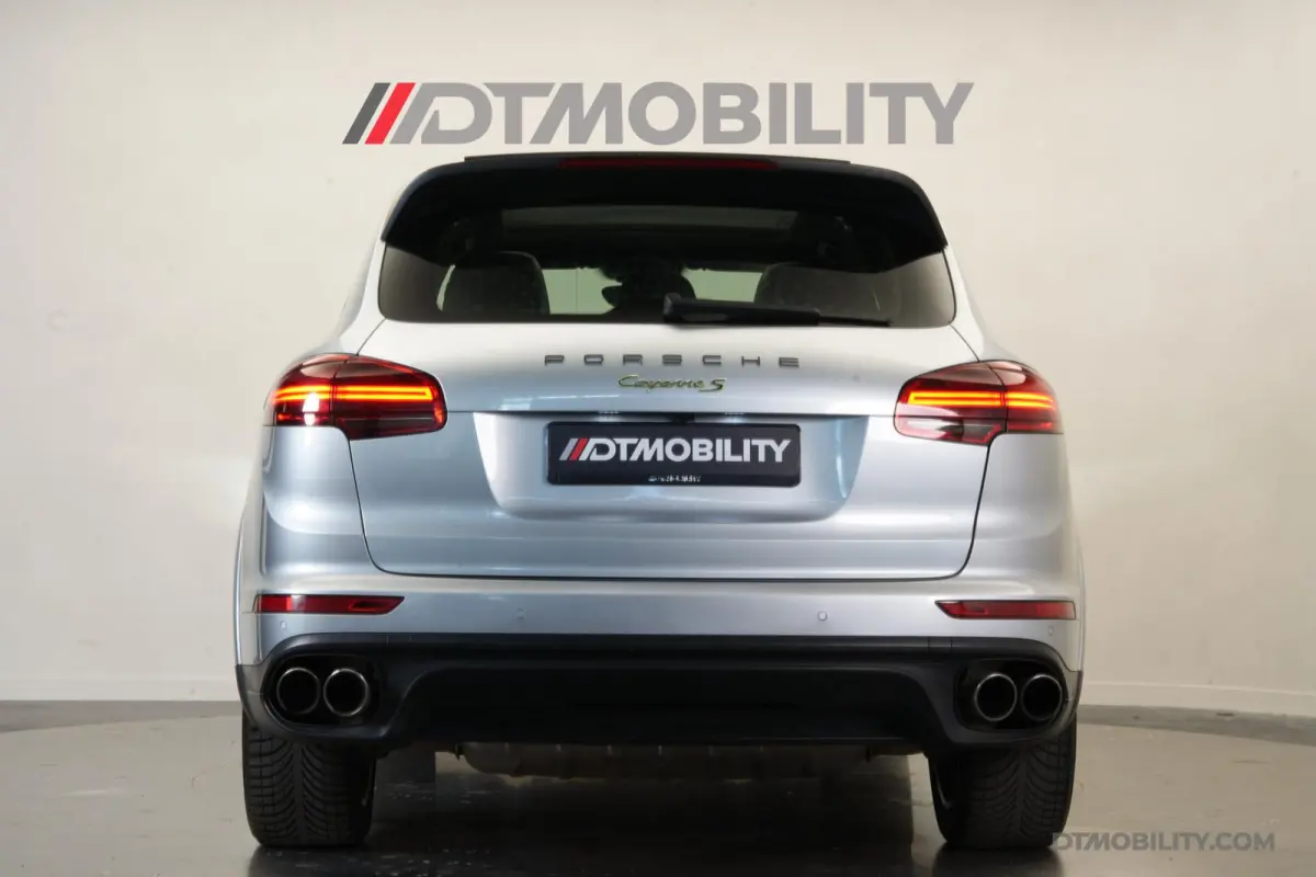 3.0S E-Hybrid Platinum Edition | Pano | 360 |