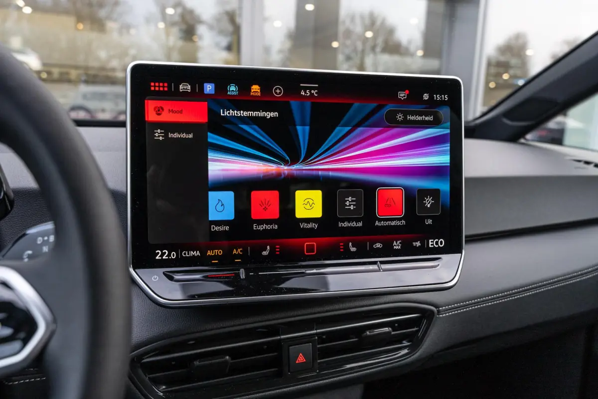 170pk Limited Edition 52 kWh | Steunhaak | Comfort Pakket