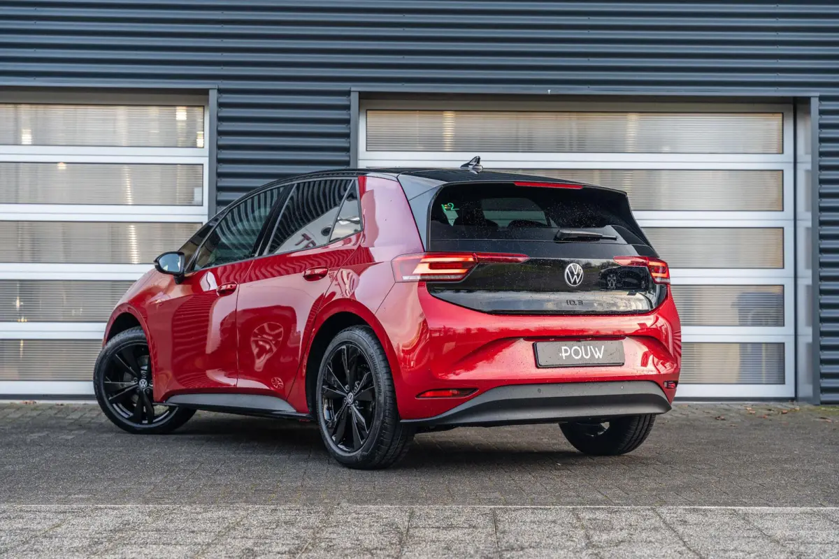 170pk Limited Edition 52 kWh | Steunhaak | Comfort Pakket