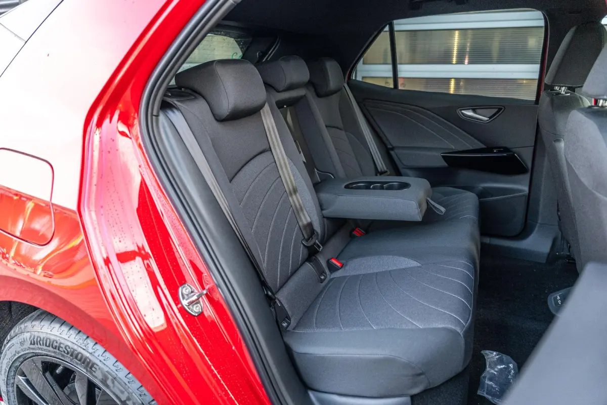 170pk Limited Edition 52 kWh | Steunhaak | Comfort Pakket