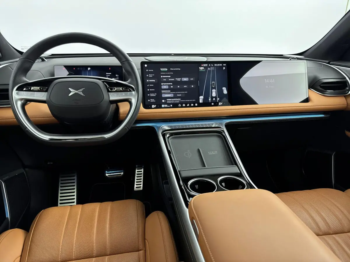 AWD Performance 98 kWh Premium Pakket | Trekhaak | SoH 98,2%