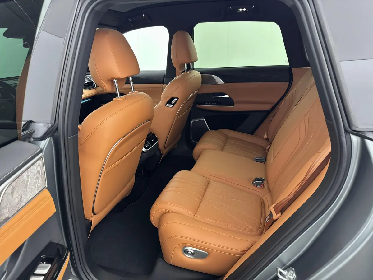 AWD Performance 98 kWh Premium Pakket | Trekhaak | SoH 98,2%