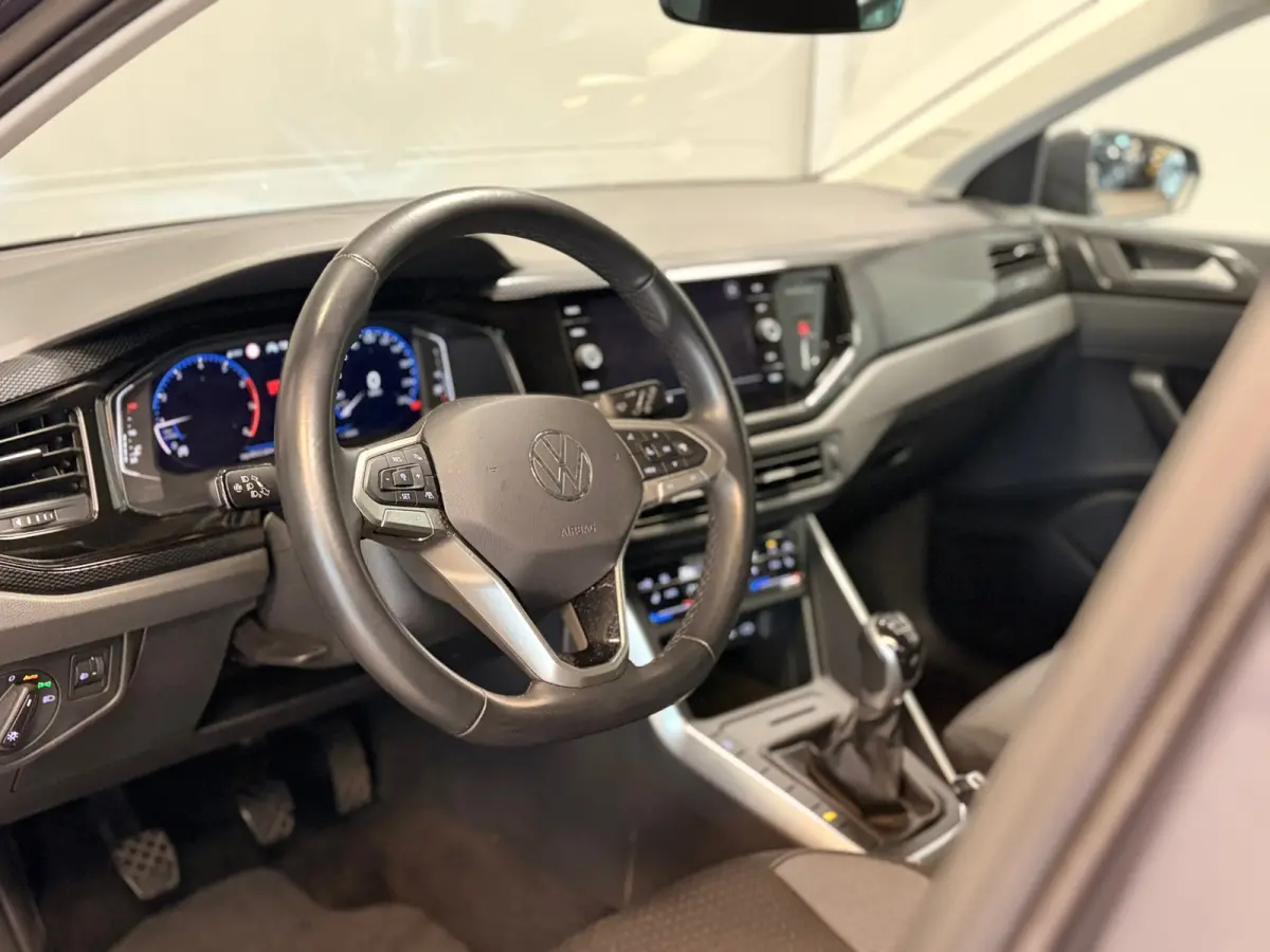 1.0 TSI Life Business | CAMERA | NAVI | CAR PLAY |
