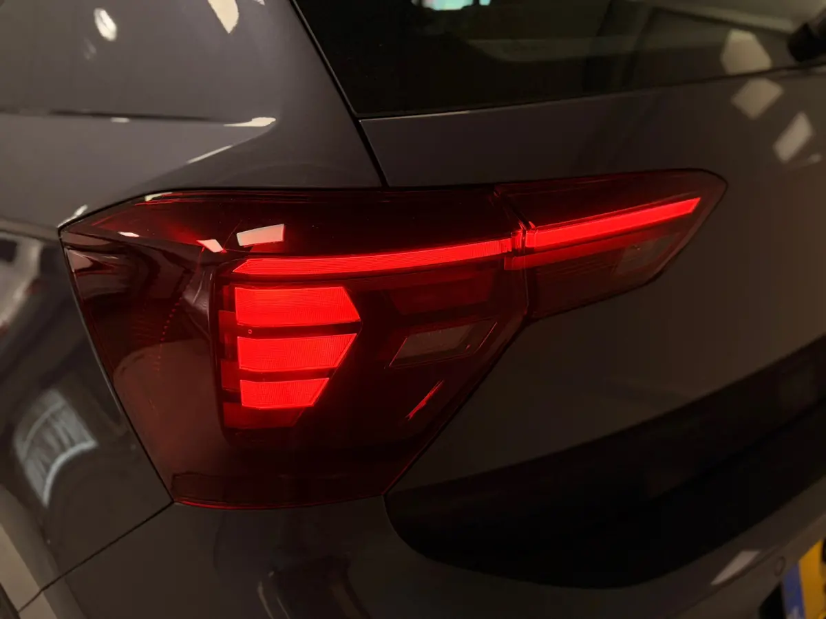 1.0 TSI Life Business | CAMERA | NAVI | CAR PLAY |