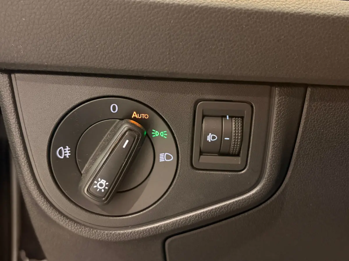 1.0 TSI Life Business | CAMERA | NAVI | CAR PLAY |