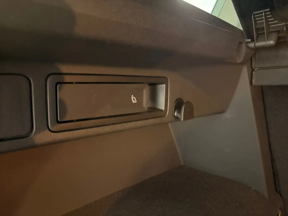 1.5 TSI Life Business | LED | ELEKTR. ACHTERKLEP | NAVI | CAR PLAY |