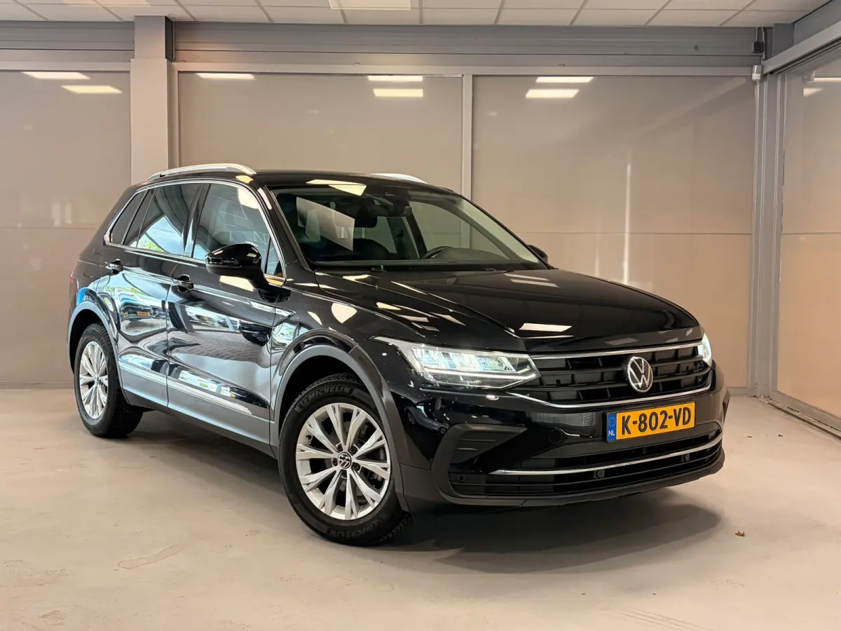 1.5 TSI Life Business | LED | ELEKTR. ACHTERKLEP | NAVI | CAR PLAY |