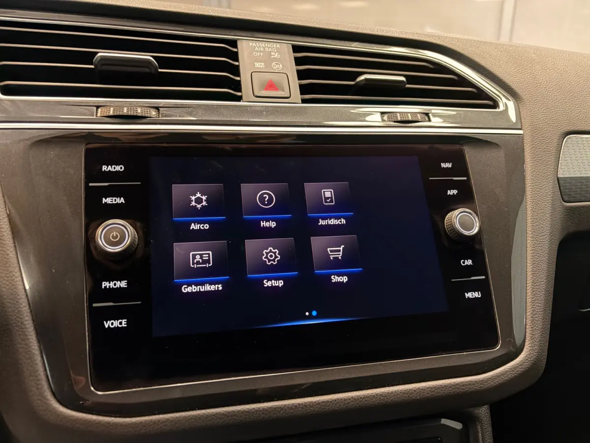 1.5 TSI Life Business | LED | ELEKTR. ACHTERKLEP | NAVI | CAR PLAY |