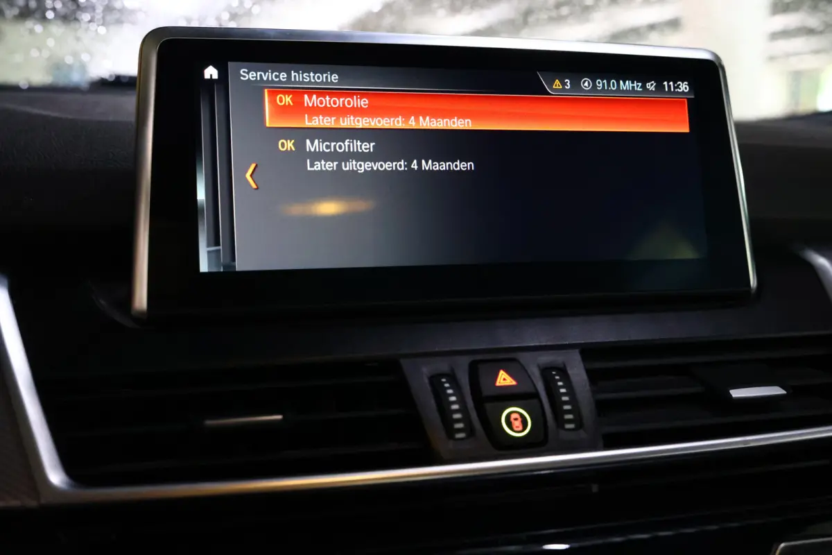 225xe M SPORT iPerform PLUGIN AUTOM PANO NAVI "20