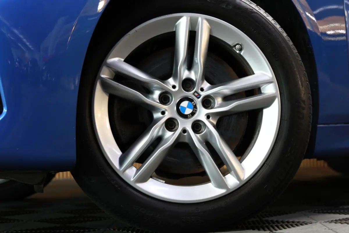 225xe M SPORT iPerform PLUGIN AUTOM PANO NAVI "20
