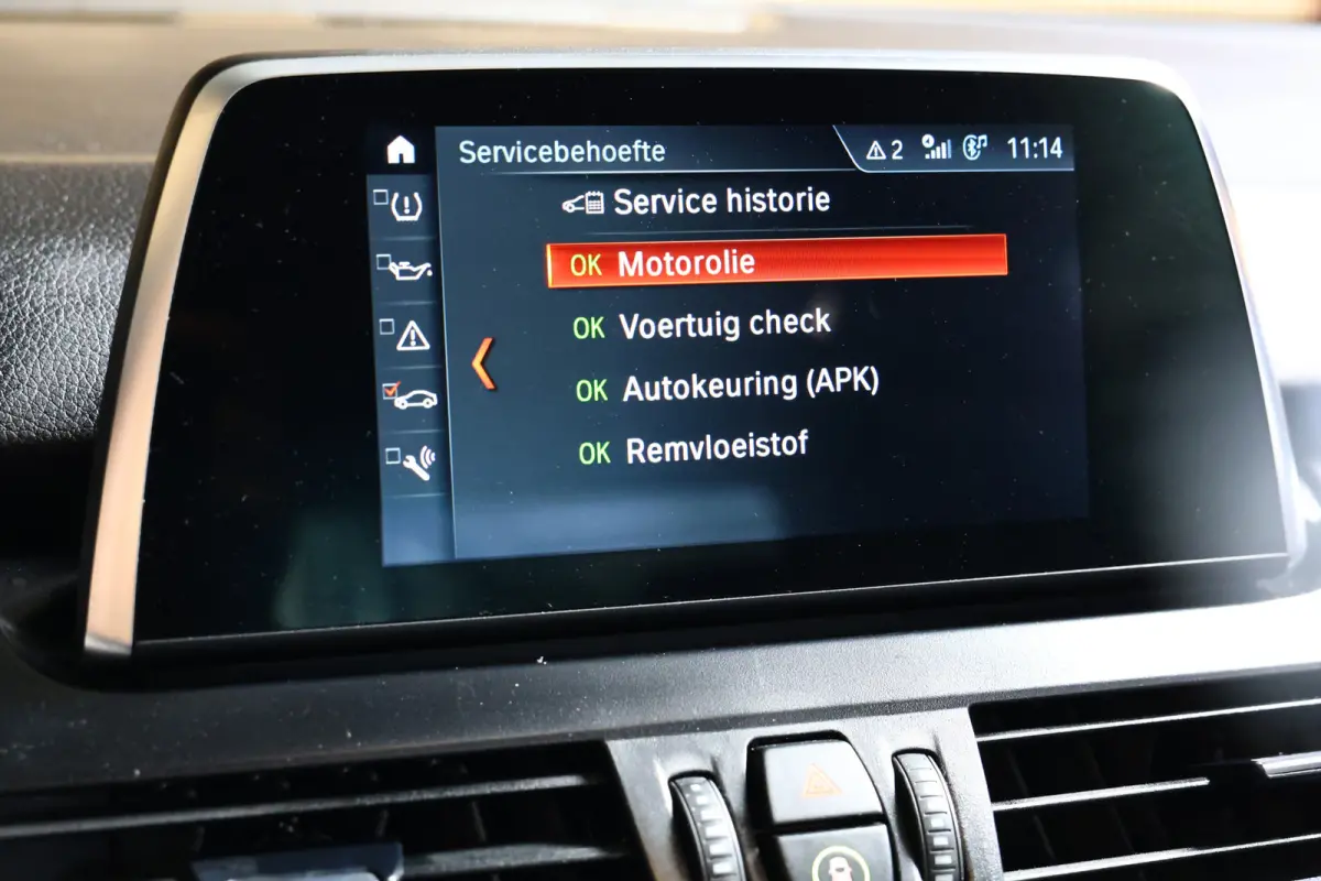 225xe M SPORT iPerform PLUGIN AUTOM PANO NAVI "20