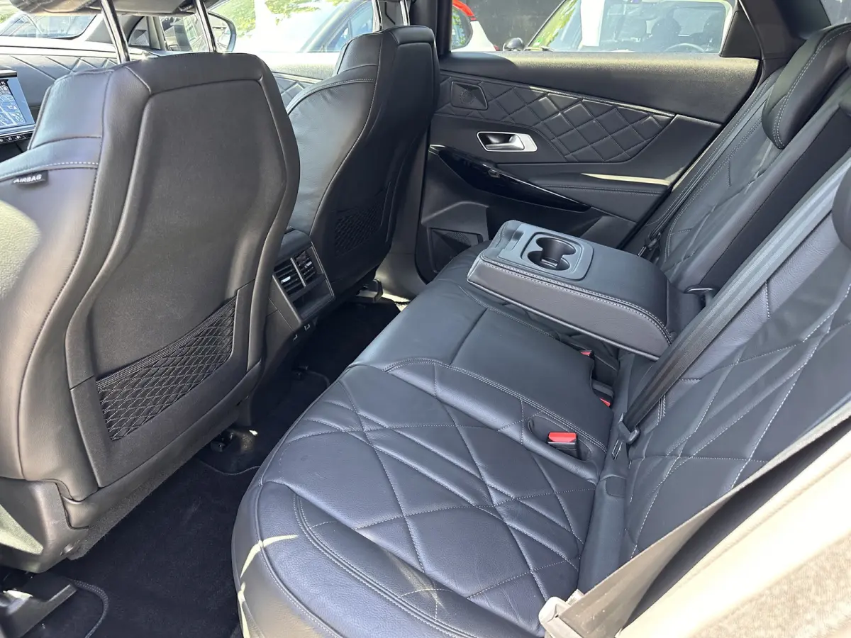 E-Tense 1.6 PHEV|225pk|Rivoli|Aut|Leder|