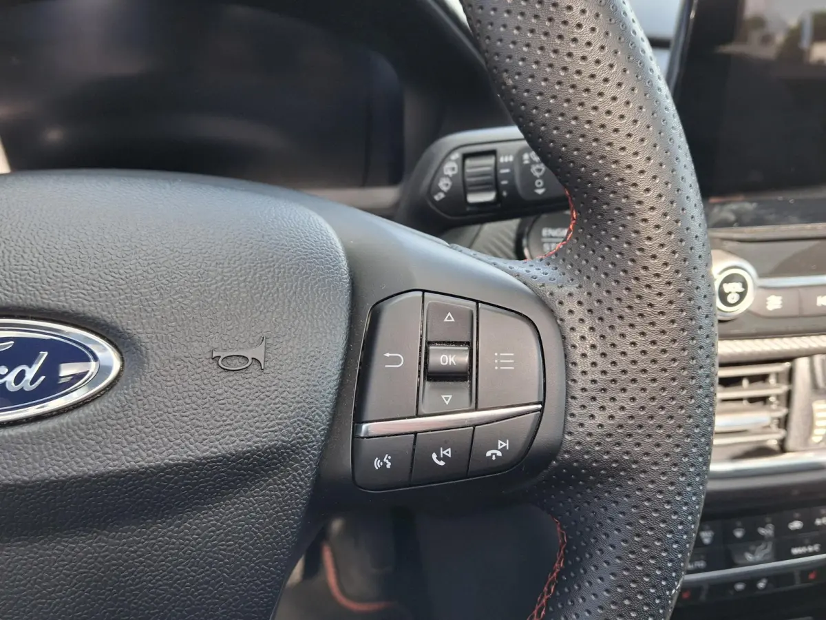 1.0 EcoBoost ST-Line X | Panoranadak | Winterpack | Adaptive Cruise | B&O | Elektrische achterklep | Half Leder |