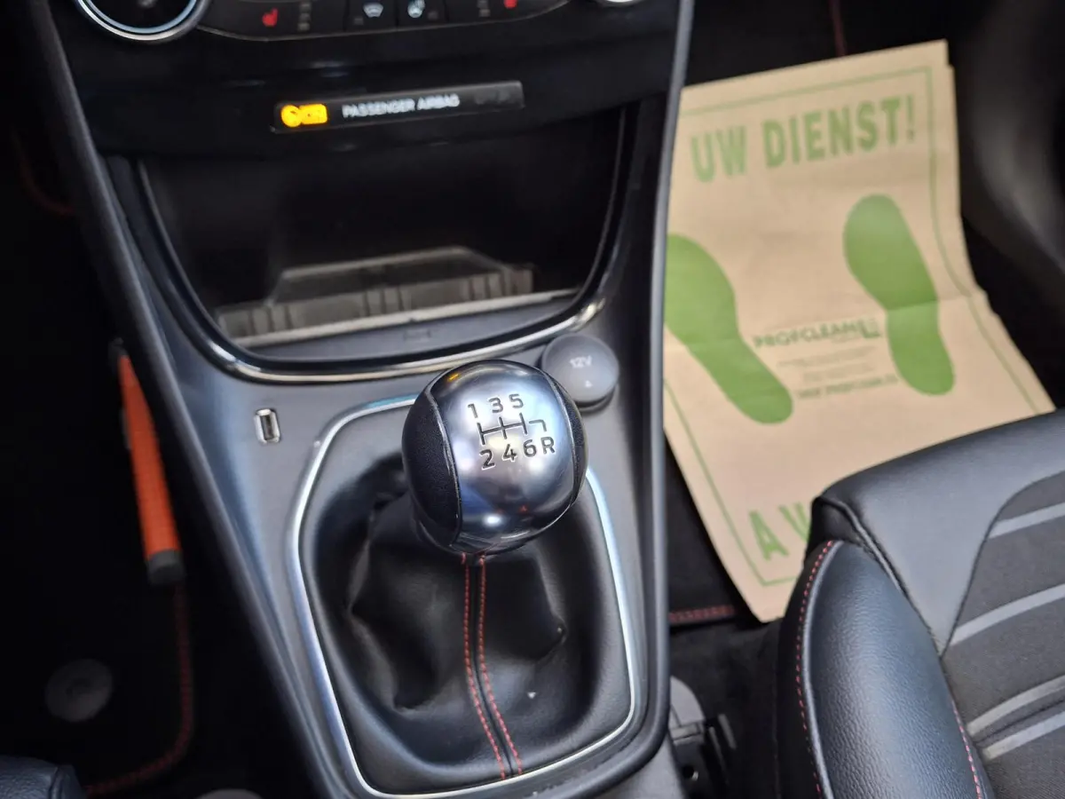 1.0 EcoBoost ST-Line X | Panoranadak | Winterpack | Adaptive Cruise | B&O | Elektrische achterklep | Half Leder |