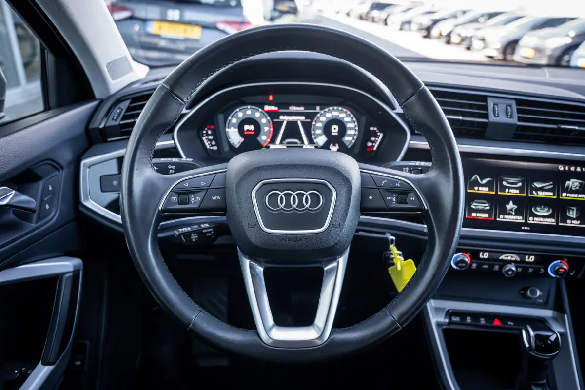 35 TFSI advanced | Achteruitrijcamera | Voorstoelen verwarmd | wegklapbare trekhaak