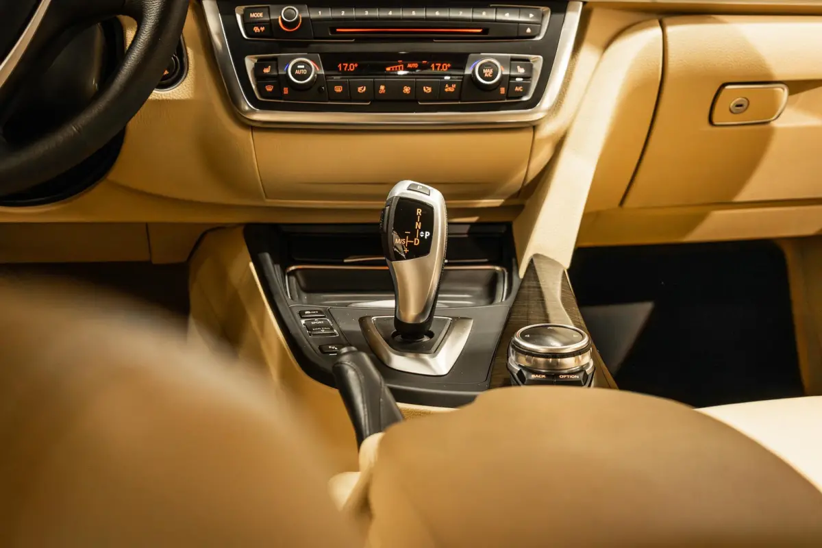 328i xDrive High Executive Leder | Dealer Onderhouden