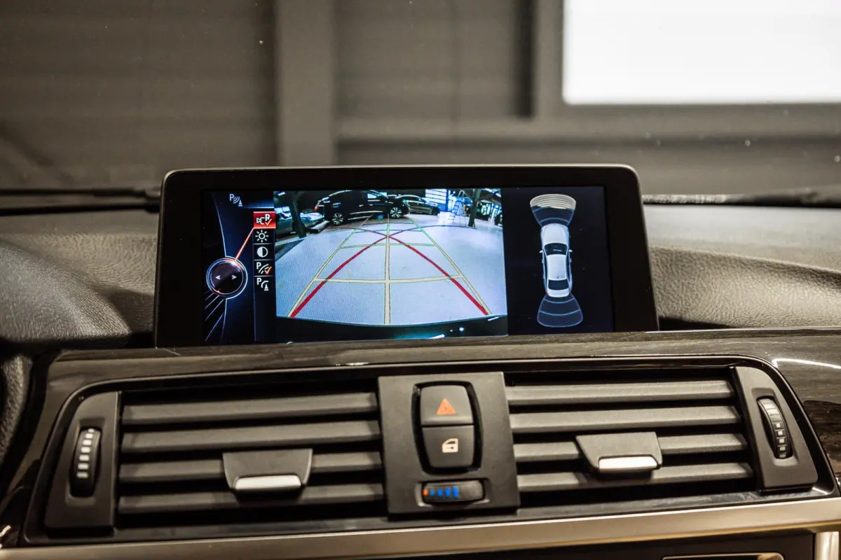 328i xDrive High Executive Leder | Dealer Onderhouden