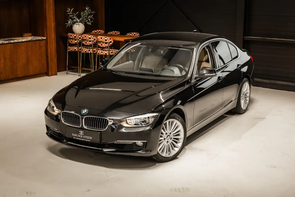 328i xDrive High Executive Leder | Dealer Onderhouden