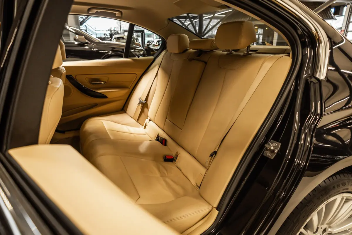 328i xDrive High Executive Leder | Dealer Onderhouden