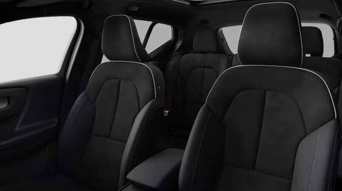 Single Motor Extended Range Plus Black Edition 82 kWh Lounge Pack | Extra getint glas | 20"' lichtmetalen velgen | Achteruitrijcamera | Apple Carplay/Android Auto|telefoonintegratie premium 