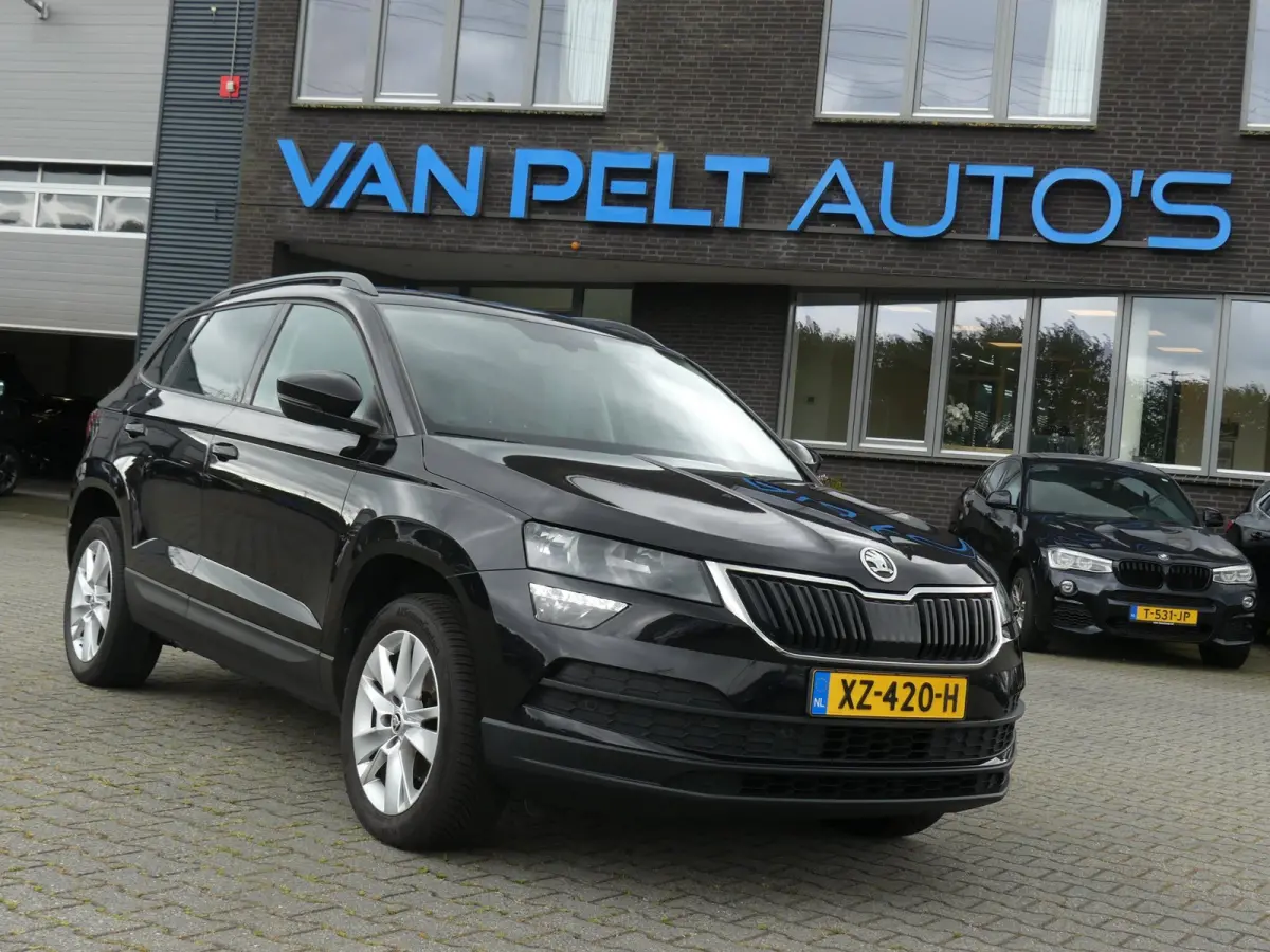 1.0 TSI Ambition Business / Virtual Cockpit / Carplay