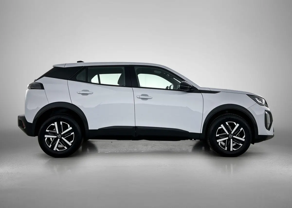 SUV Active 100pk | Navigatie | Achteruitrijcamera | Climate Control | Cruise Control | Parkeersensoren | Bluetooth | Apple Carplay / Android Auto | DAB+radio | Automatisch dimlicht | Regense