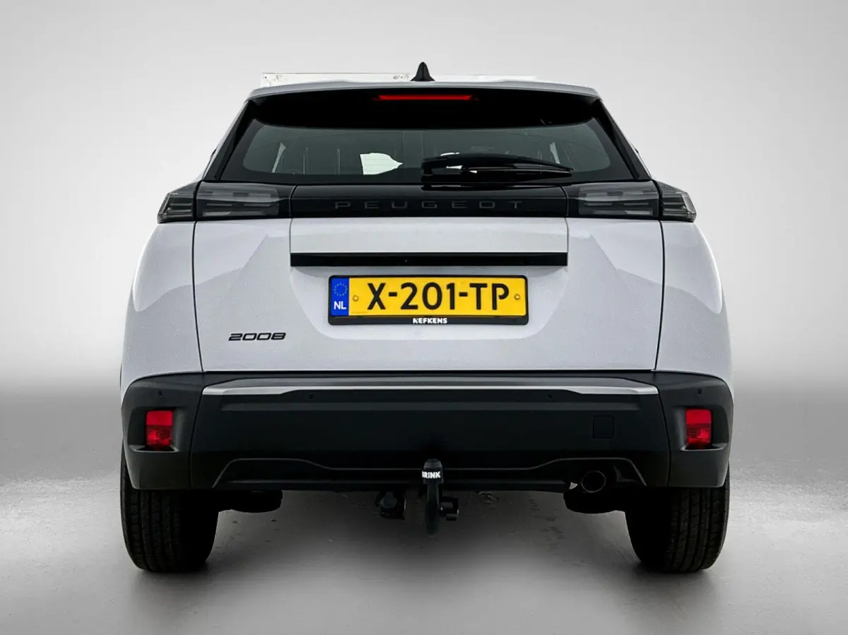 SUV Active 100pk | Navigatie | Achteruitrijcamera | Climate Control | Cruise Control | Parkeersensoren | Bluetooth | Apple Carplay / Android Auto | DAB+radio | Automatisch dimlicht | Regense