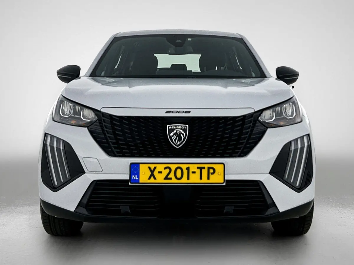 SUV Active 100pk | Navigatie | Achteruitrijcamera | Climate Control | Cruise Control | Parkeersensoren | Bluetooth | Apple Carplay / Android Auto | DAB+radio | Automatisch dimlicht | Regense